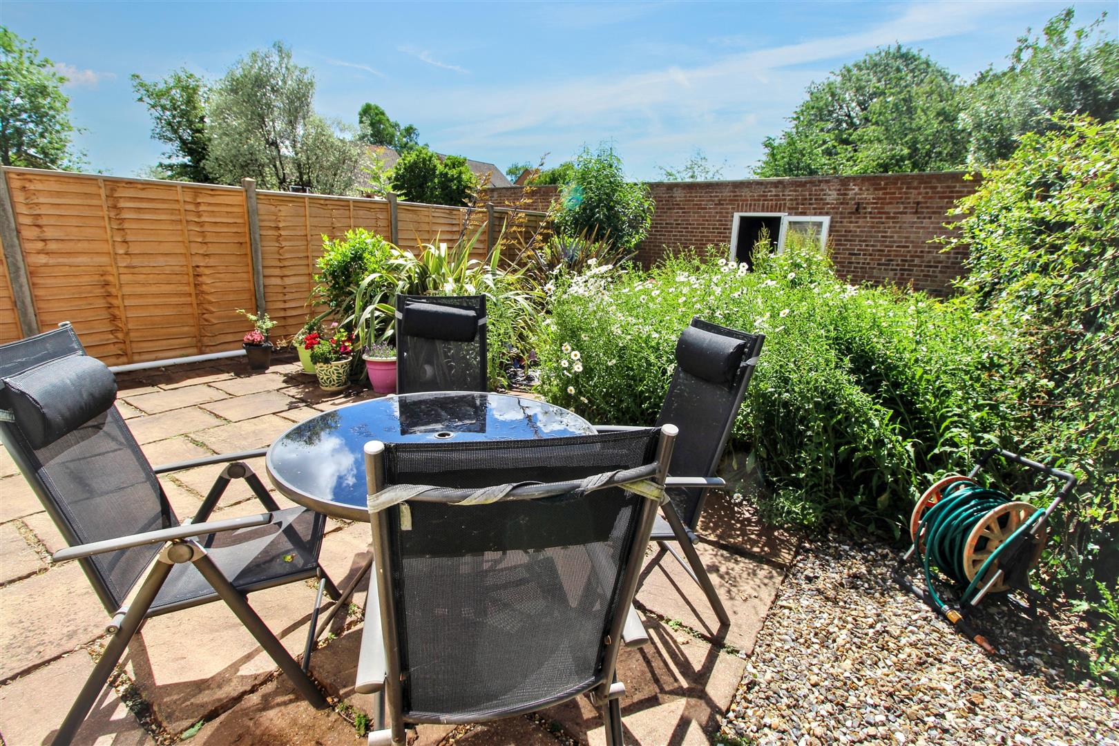Sandhills Way, Calcot, Reading